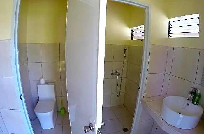 Hotell Lambug Badian