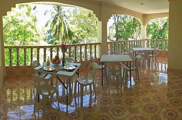 Lambug Hotell Badian